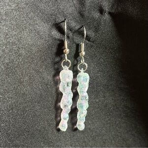 Cute Icicle inspired dangly earrings